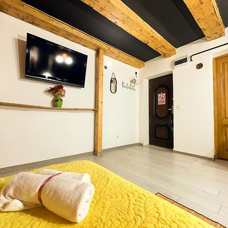 Venus Central Lux Studio Крайова Экстерьер фото