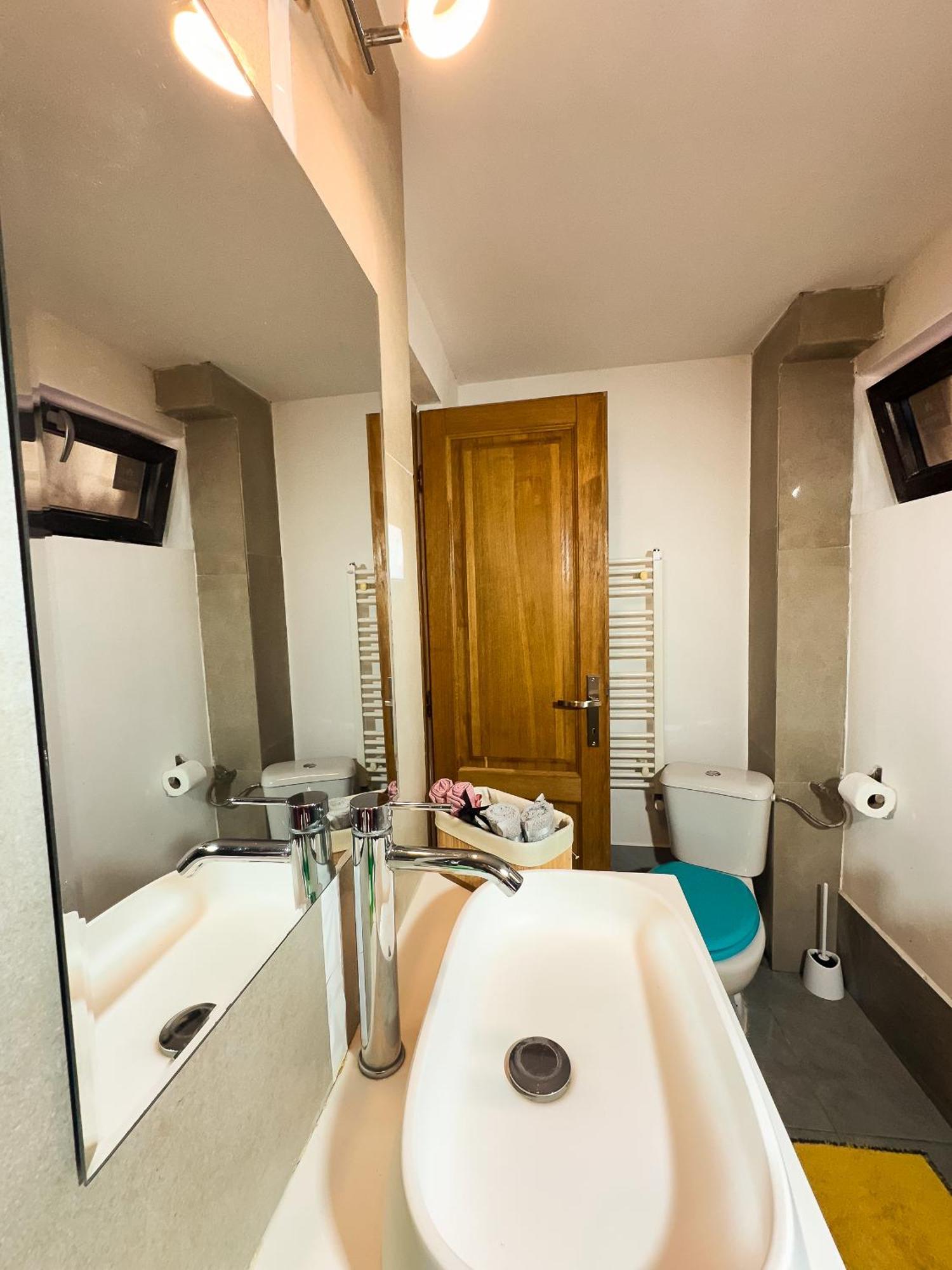 Venus Central Lux Studio Крайова Экстерьер фото